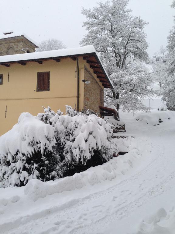 Willa Agriturismo Il Passeggere Bruscoli Zewnętrze zdjęcie